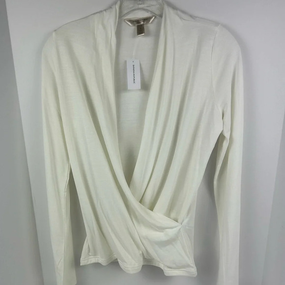 New Banana Republic Threadsoft Wrap Top
Color: White Size Small - Picture 2 of 4